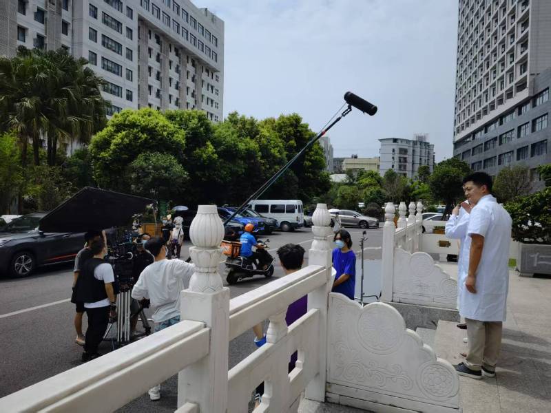 启东市广告片拍摄公司低成本实现高规格制作的诀窍